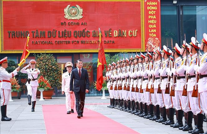 Thủ tướng Lê Minh Hưng Hiện đại hóa phương thức quản trị quốc gia, xây dựng nền hành chính phục vụ