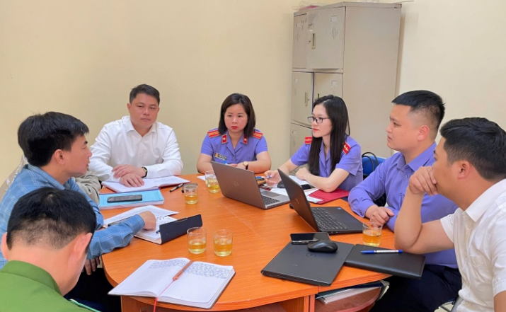 Hỗ trợ người dân tộc thiểu số thực hiện một số hoạt động để bảo vệ quyền tài sản