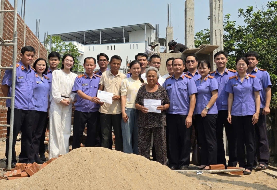 Ngành KSND tỉnh Đắk Lắk chung tay hỗ trợ xây dựng nhà cho đồng nghiệp có hoàn cảnh khó khăn