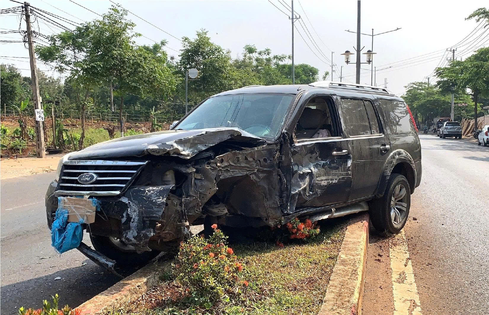 Hai đối tượng không biết lái xe vẫn trộm cắp ô tô rồi gây tai nạn