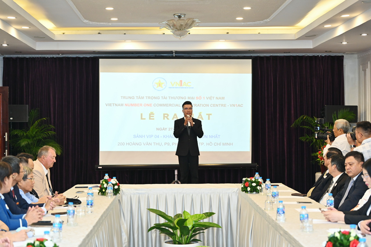 Đổi vàng, ngoại tệ ngoài ngân hàng Cẩn trọng rủi ro pháp lý