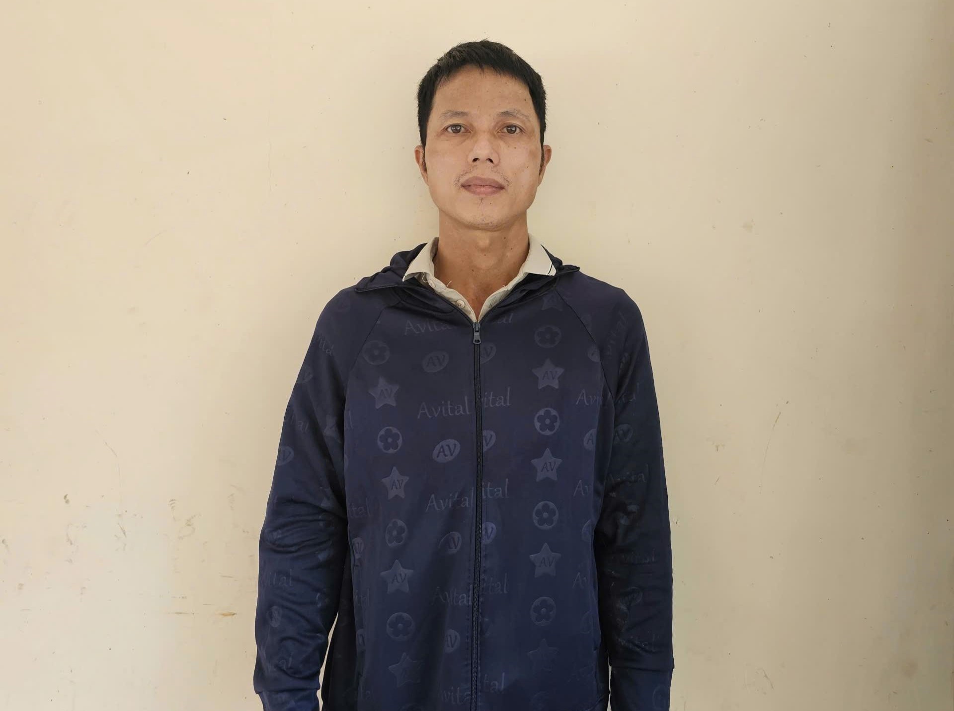 Khởi tố, bắt tạm giam đối tượng chém anh vợ đứt lìa ngón tay