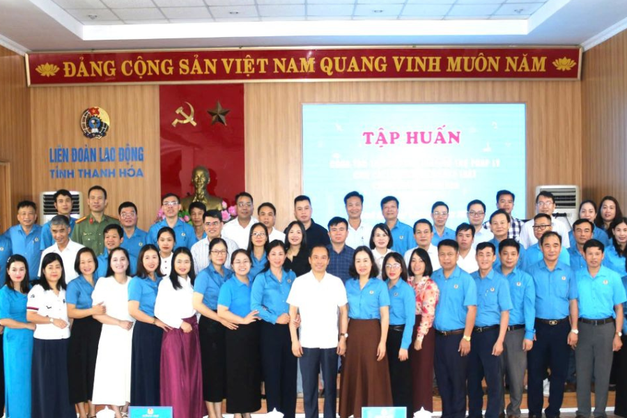 Nâng cao năng lực tư vấn pháp luật cho cán bộ công đoàn