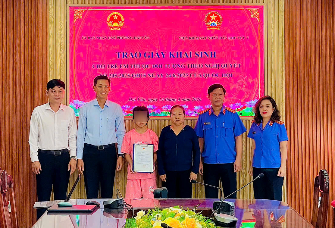 VKSND khu vực 4, TP Đà Nẵng vào cuộc kịp thời, bảo đảm quyền khai sinh cho trẻ em yếu thế