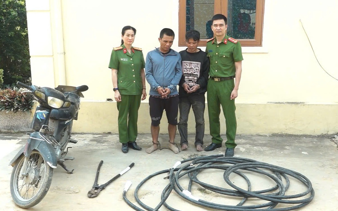 Bắt 2 đối tượng nhiều tiền án trộm cắp dây cáp điện