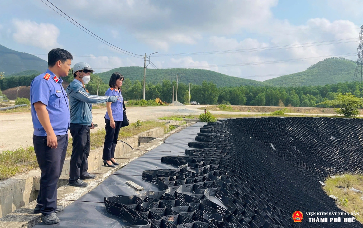 VKSND khu vực 3, TP Huế kiến nghị khắc phục vi phạm tại dự án xử lý rác thải hơn 86 tỉ đồng