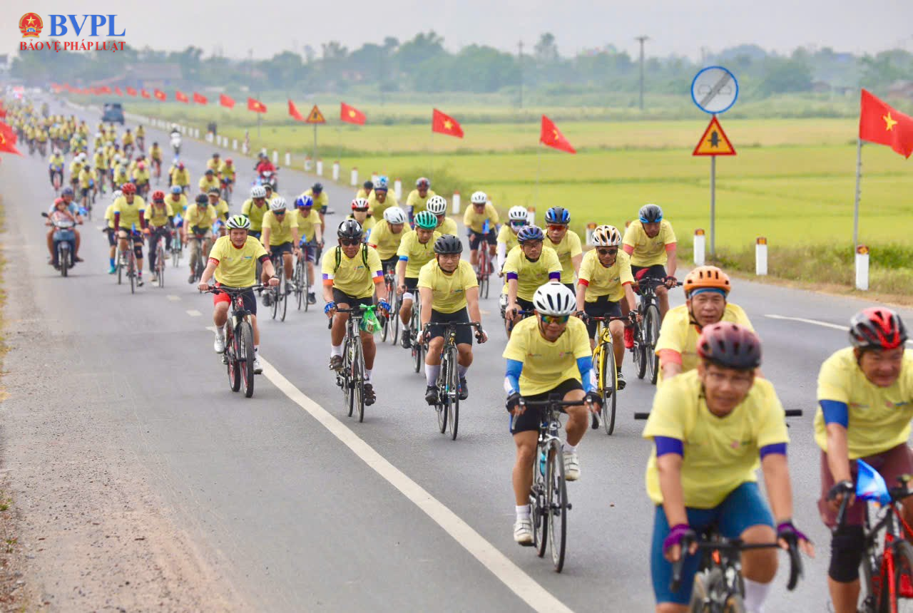 Ngày hội đạp xe vì hòa bình