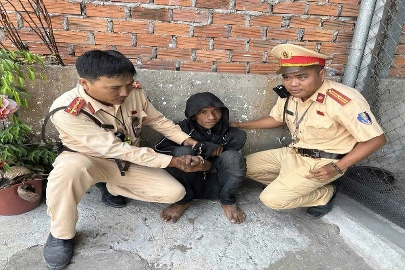 Phối hợp truy nóng, bắt gọn đối tượng trộm chỉ sau nửa giờ gây án