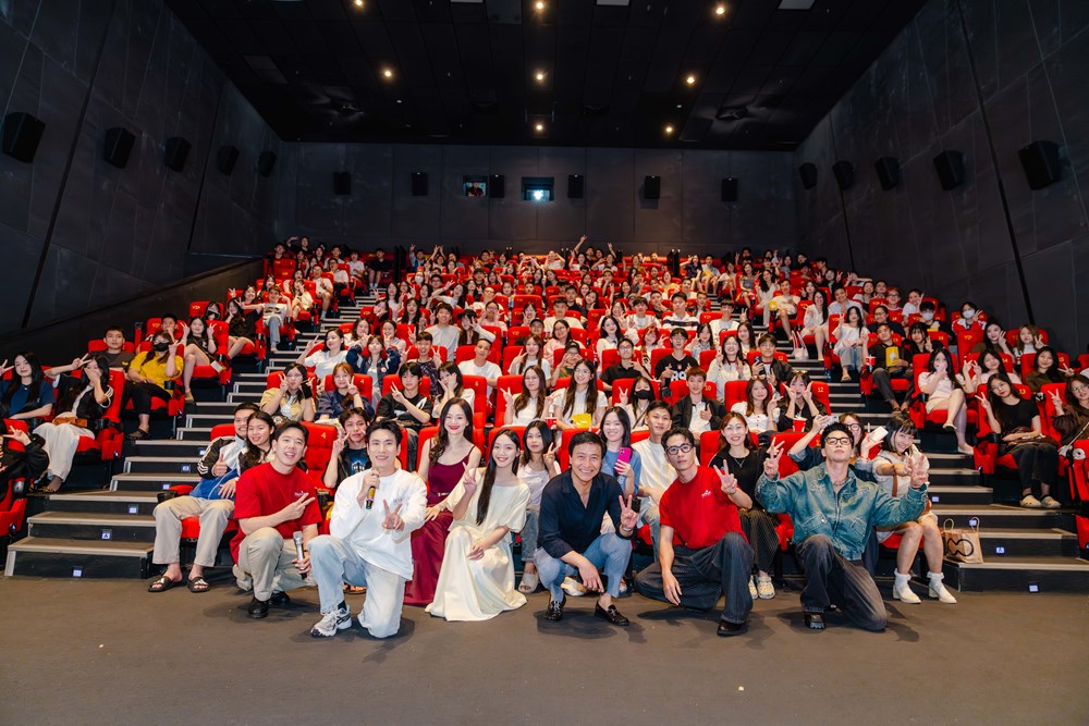 “Phí Phông Quỷ máu rừng thiêng” lập kỷ lục doanh thu