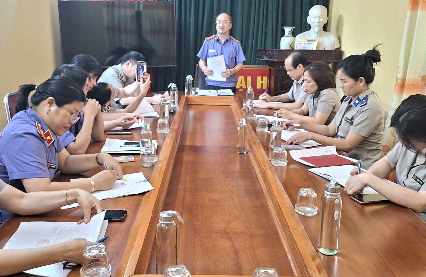 VKSND khu vực 13 – Hải Phòng trực tiếp kiểm sát công tác thi hành án dân sự, hành chính