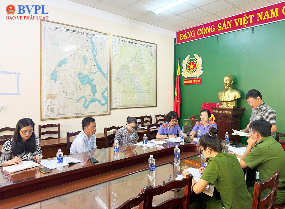 VKSND Khu vực 2 TP Hồ Chí Minh họp áp dụng biện pháp xử lý chuyển hướng