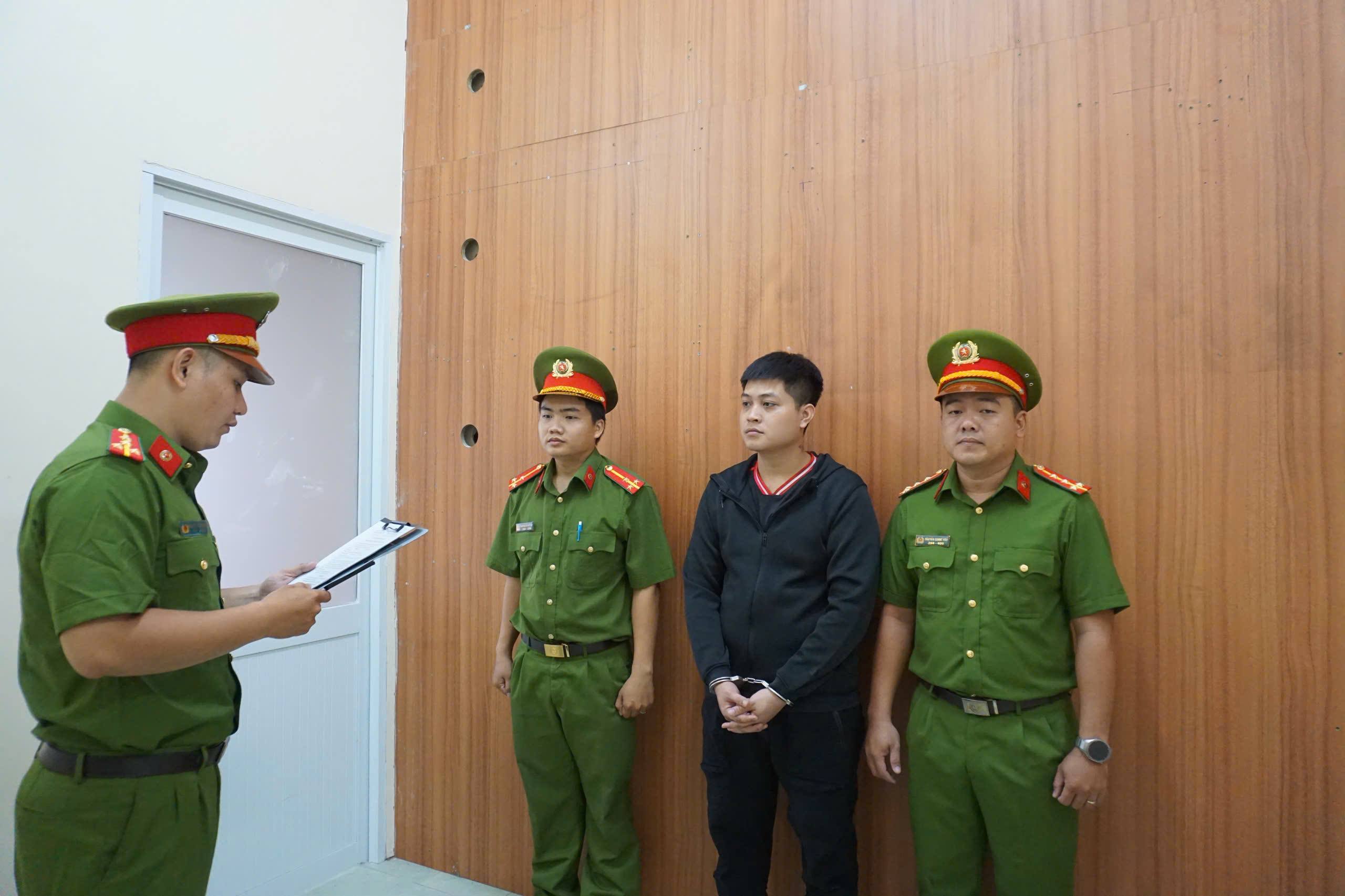 Khởi tố, bắt tạm giam đối tượng cho vay lãi nặng lên đến 365 năm