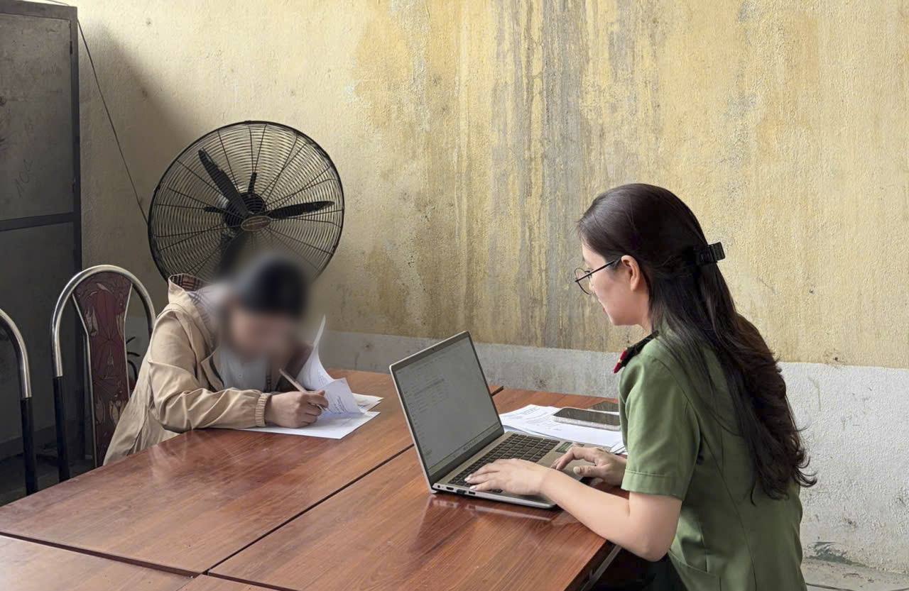 Xử phạt đối tượng qua lại biên giới quốc gia không làm thủ tục xuất, nhập cảnh