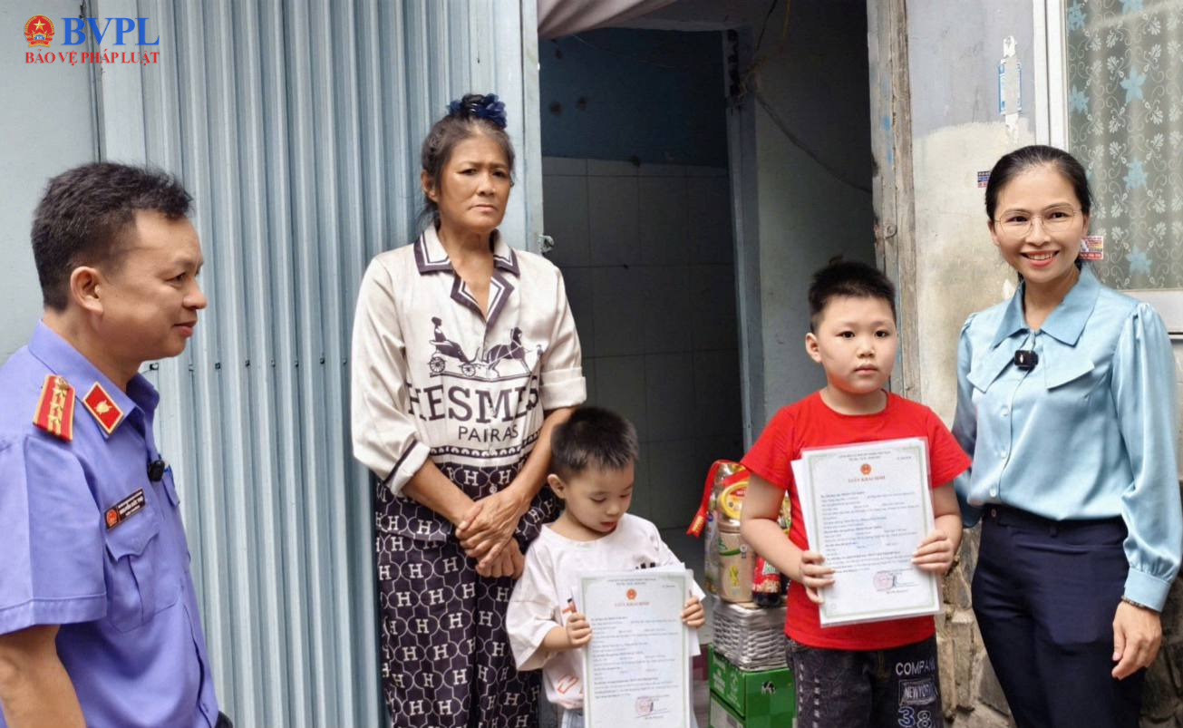 VKSND Khu vực 5 TP Hồ Chí Minh kiến nghị cấp Giấy khai sinh cho trẻ em