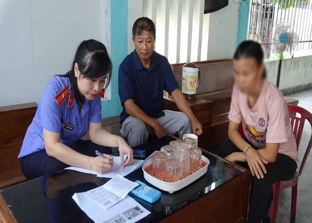 VKSND khu vực 6, TP Đà Nẵng hỗ trợ cấp căn cước cho người yếu thế