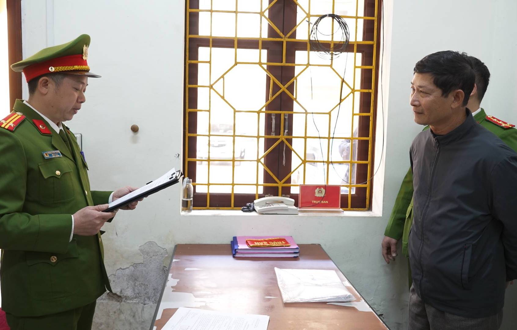 Đề nghị truy tố đối tượng lợi dụng quyền tự do dân chủ xâm phạm lợi ích của Nhà nước