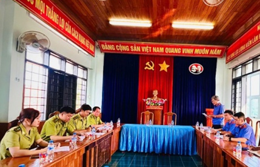 Trực tiếp kiểm sát nguồn tin về tội phạm tại Hạt kiểm lâm khu vực Kbang