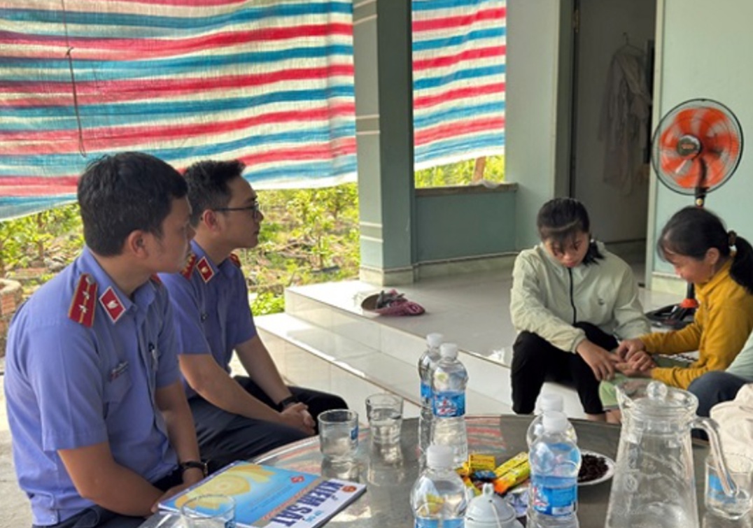 VKSND khu vực 3 - Gia Lai thăm hỏi, động viên gia đình nữ sinh gặp nạn tử vong