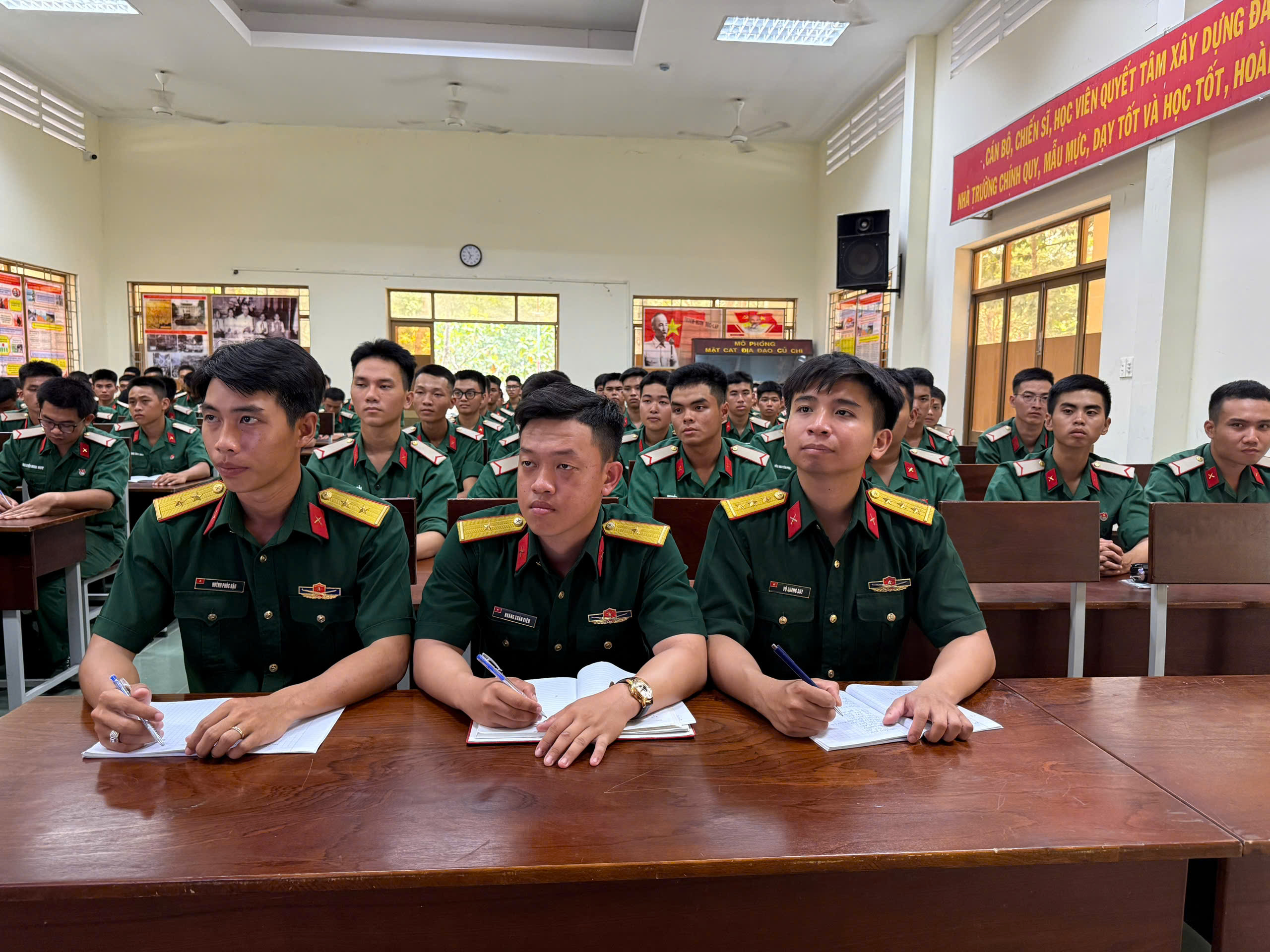 VKS Quân sự Khu vực 71 tổ chức tuyên truyền, phổ biến pháp luật tại Tiểu đoàn 3