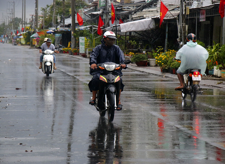Không khí lạnh tràn xuống, Bắc Bộ mưa dông diện rộng