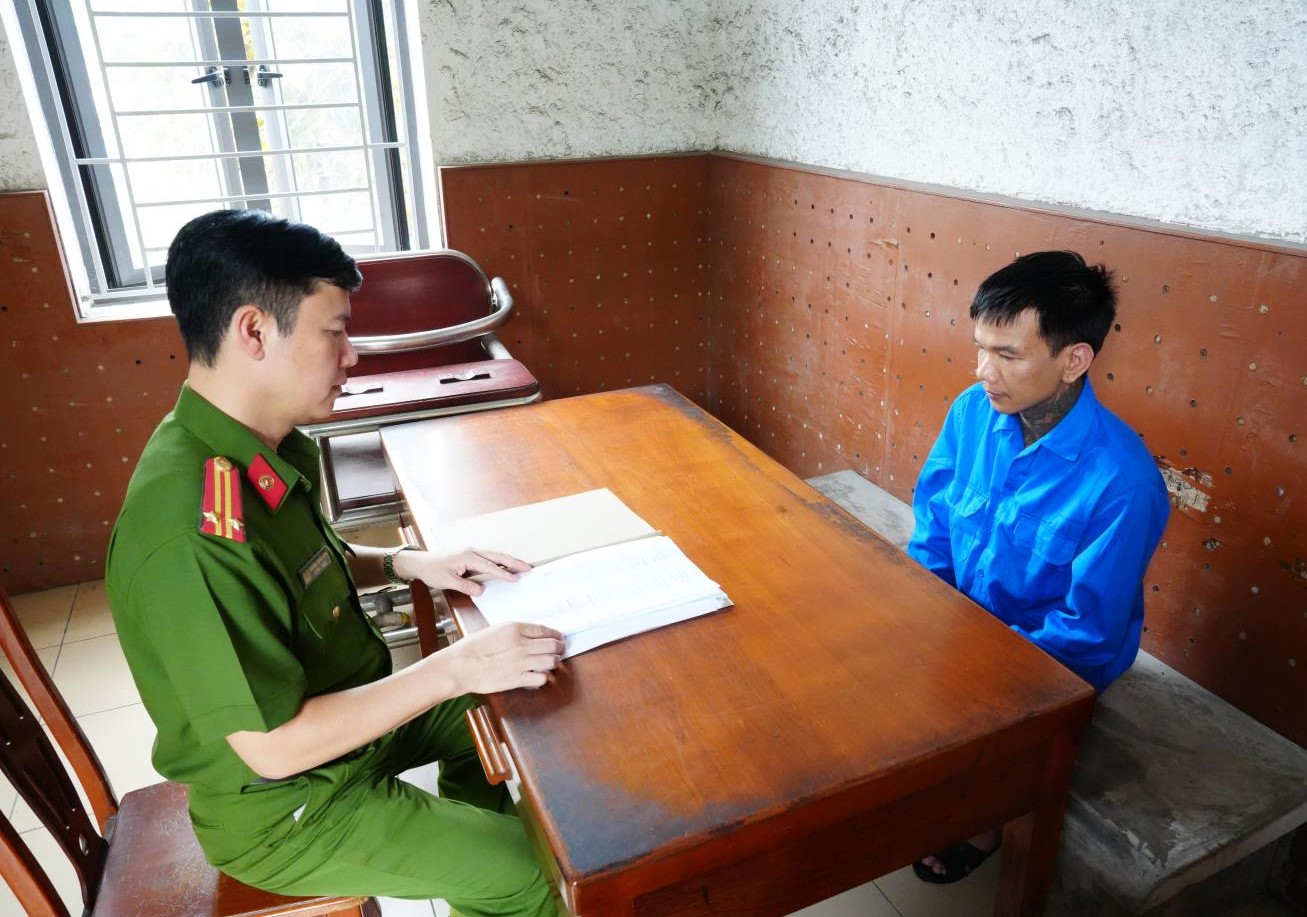 Mâu thuẫn tại công trình, nam công nhân dùng dao tấn công đồng nghiệp