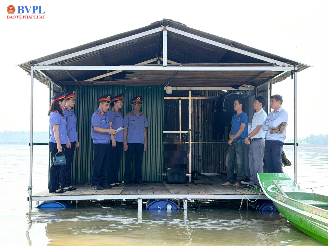 Viện kiểm sát vào cuộc vụ dựng nhà nổi trái phép trên hồ Ea Súp thượng