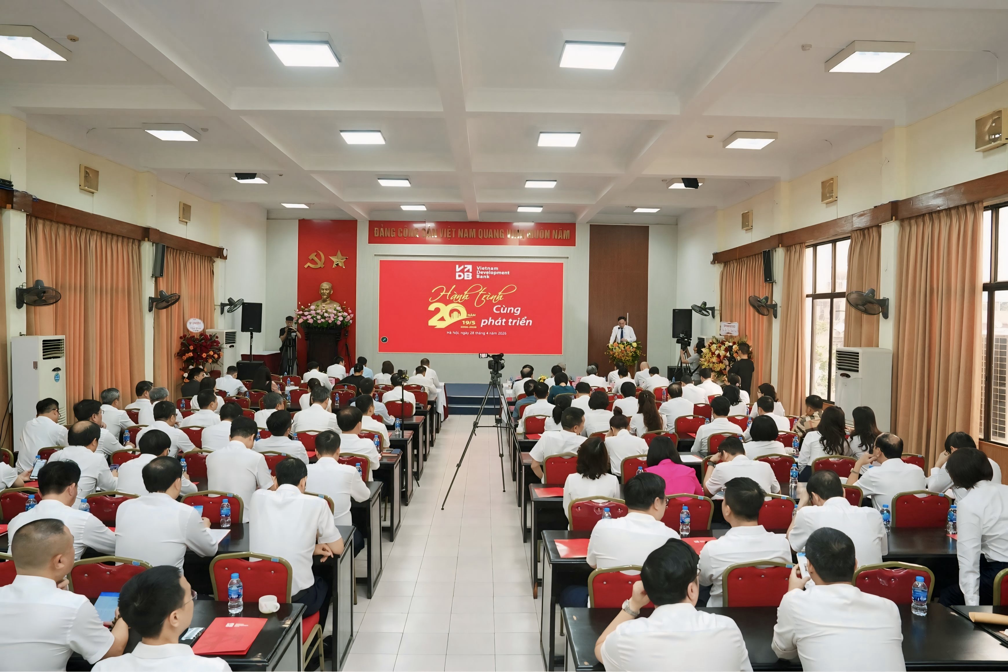 Khẳng định vai trò định chế tài chính phát triển của Nhà nước