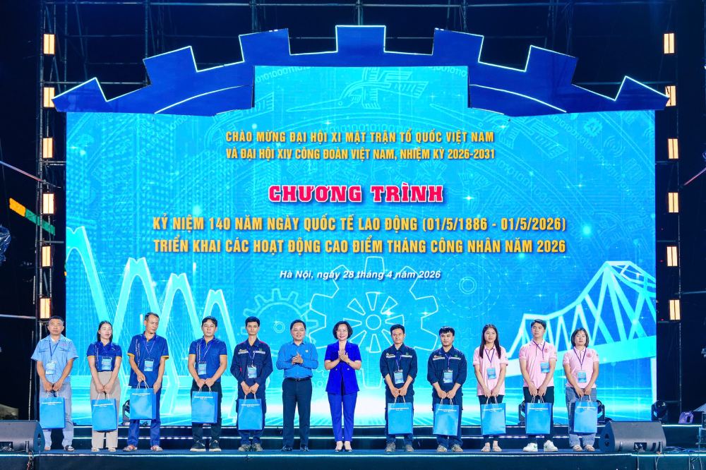 Chương trình nghệ thuật “Vang mãi bản trường ca Lao động”