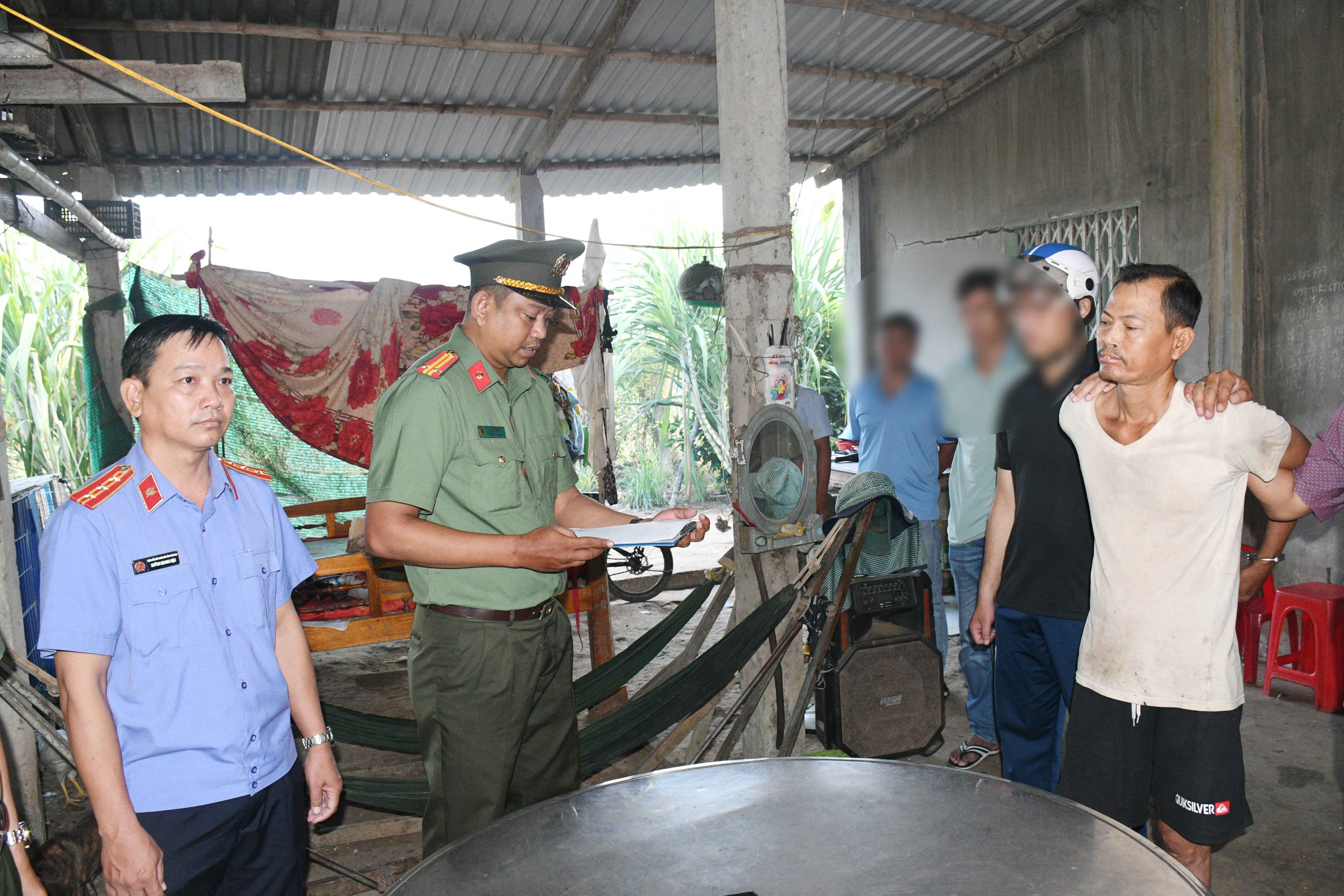 Khởi tố, bắt tạm giam đối tượng lợi dụng các quyền tự do, dân chủ xâm phạm lợi ích của Nhà nước