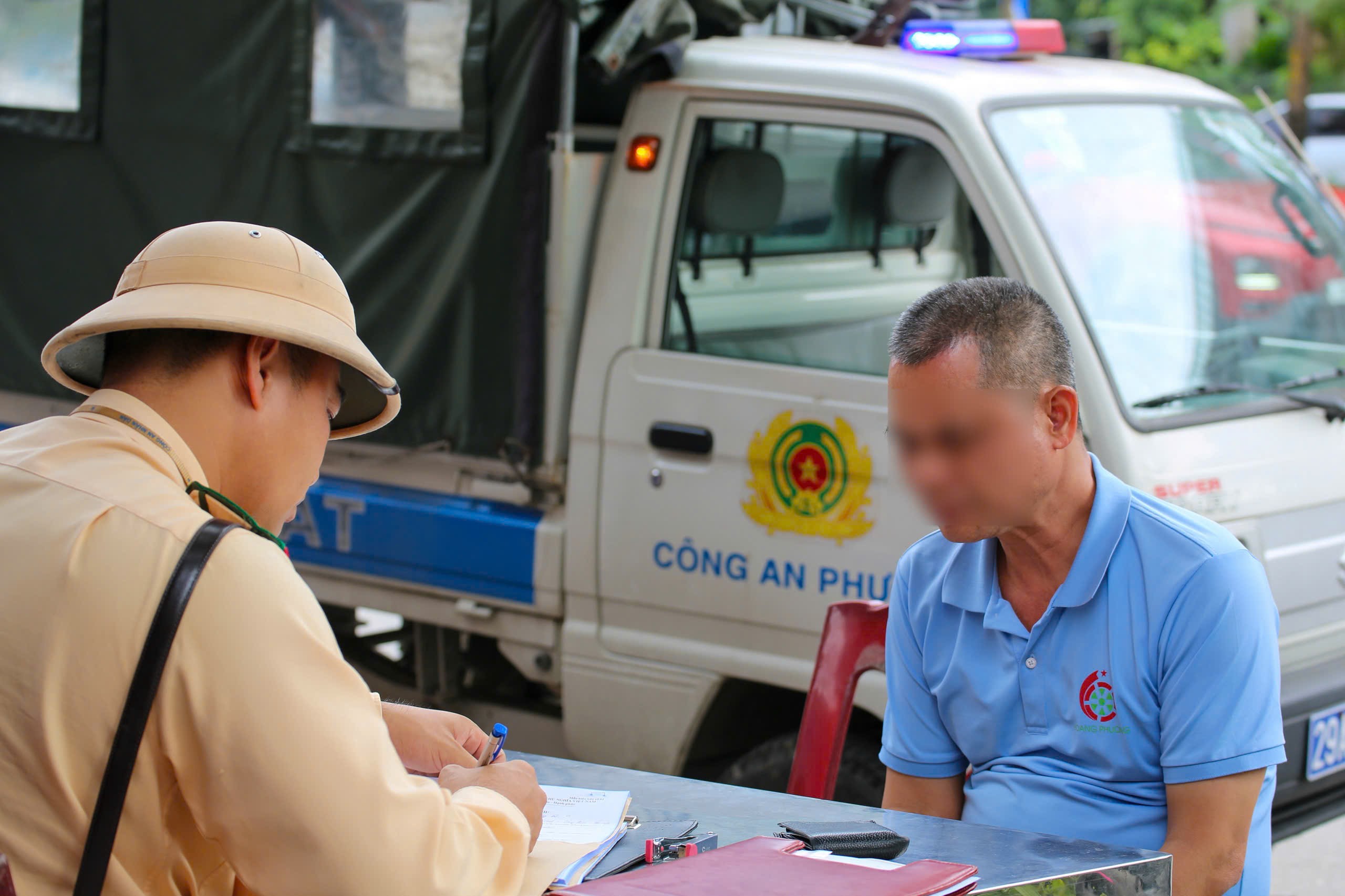 Xử lý hơn 2 nghìn trường hợp vi phạm nồng độ cồn trong ngày đầu dịp nghỉ lễ 30 4