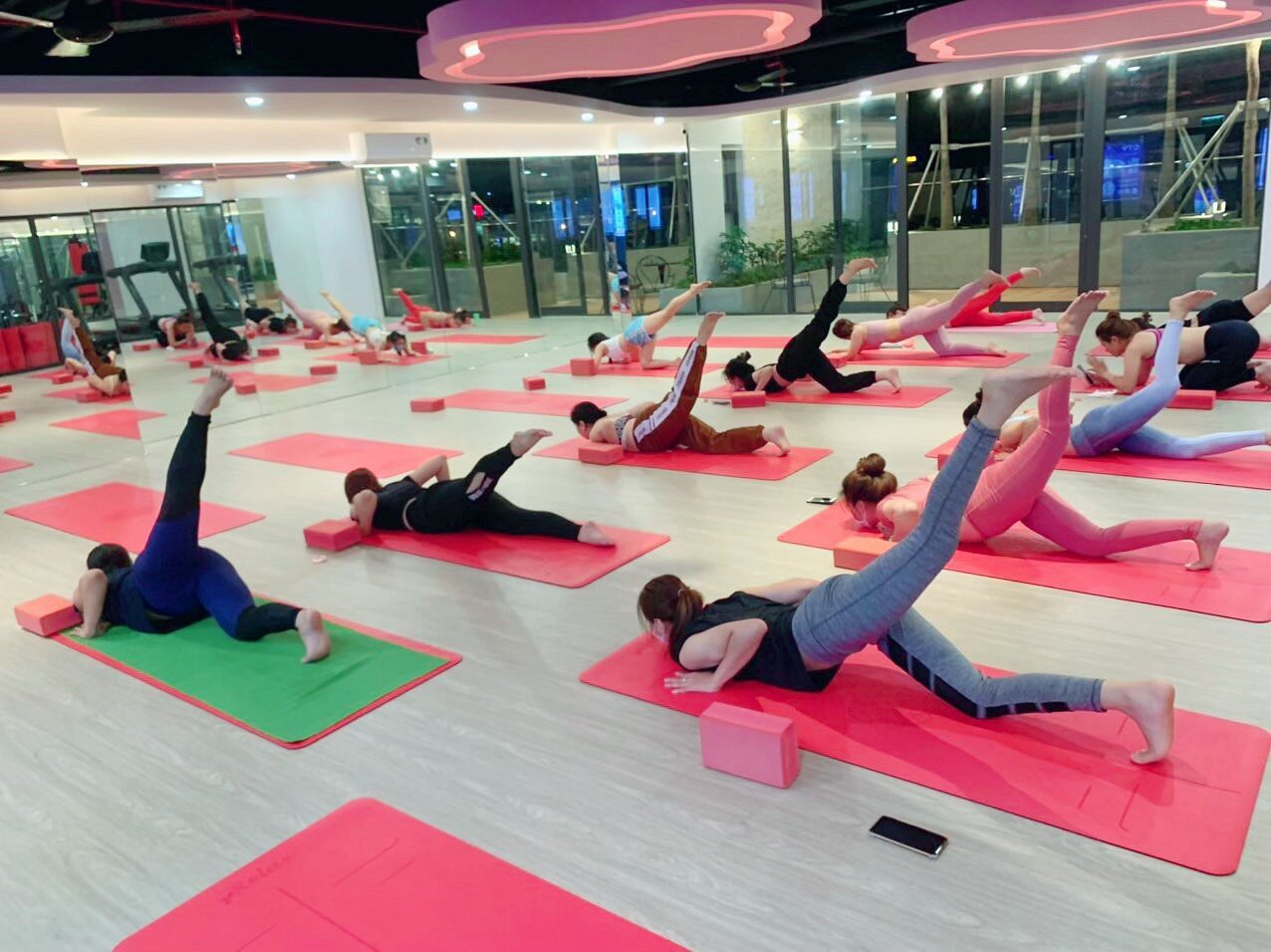 Liên đoàn Yoga tỉnh Khánh Hòa cũ phản ứng sau khi bị đình chỉ hoạt động