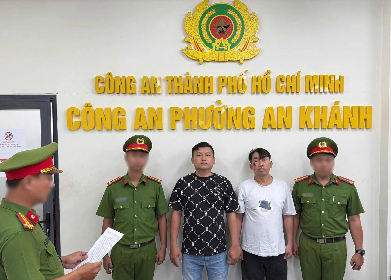 Sau màn “so găng” vì tiếng còi xe, hai đối tượng bị khởi tố, bắt tạm giam