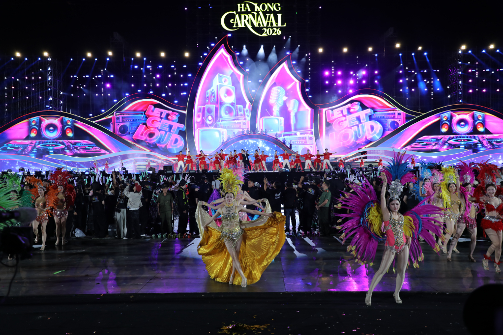 Carnaval Hạ Long 2026 bùng nổ, lan tỏa hình ảnh điểm đến lễ hội hàng đầu