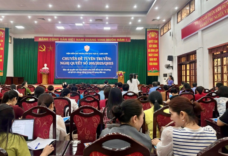 VKSND khu vực 5 tăng cường tuyên truyền Nghị quyết 205 đến cơ sở