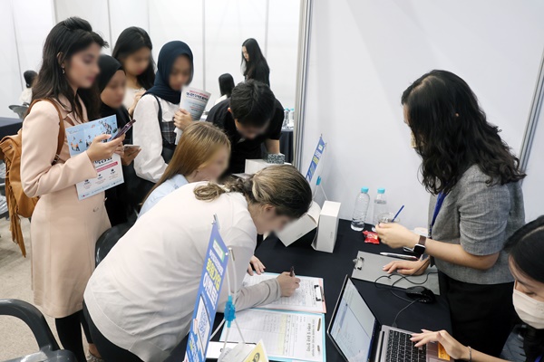 Hàn Quốc vận hành Trung tâm hỗ trợ du học sinh toàn cầu Seoul