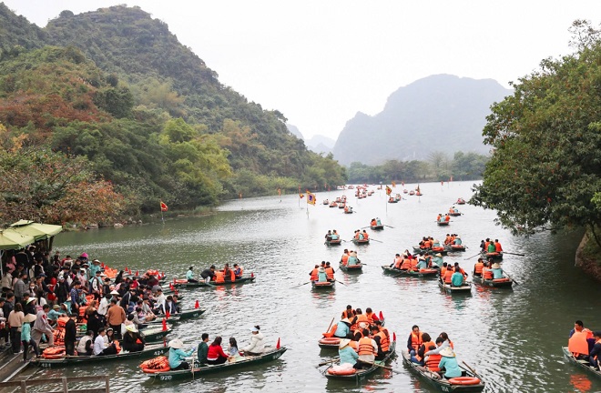 Du lịch Ninh Bình bứt phá mạnh mẽ trong kỳ nghỉ lễ Giỗ Tổ Hùng Vương và 30 4