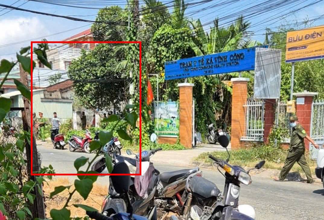 Đối tượng có biểu hiện hoang tưởng, nói lá dừa là rắn hổ