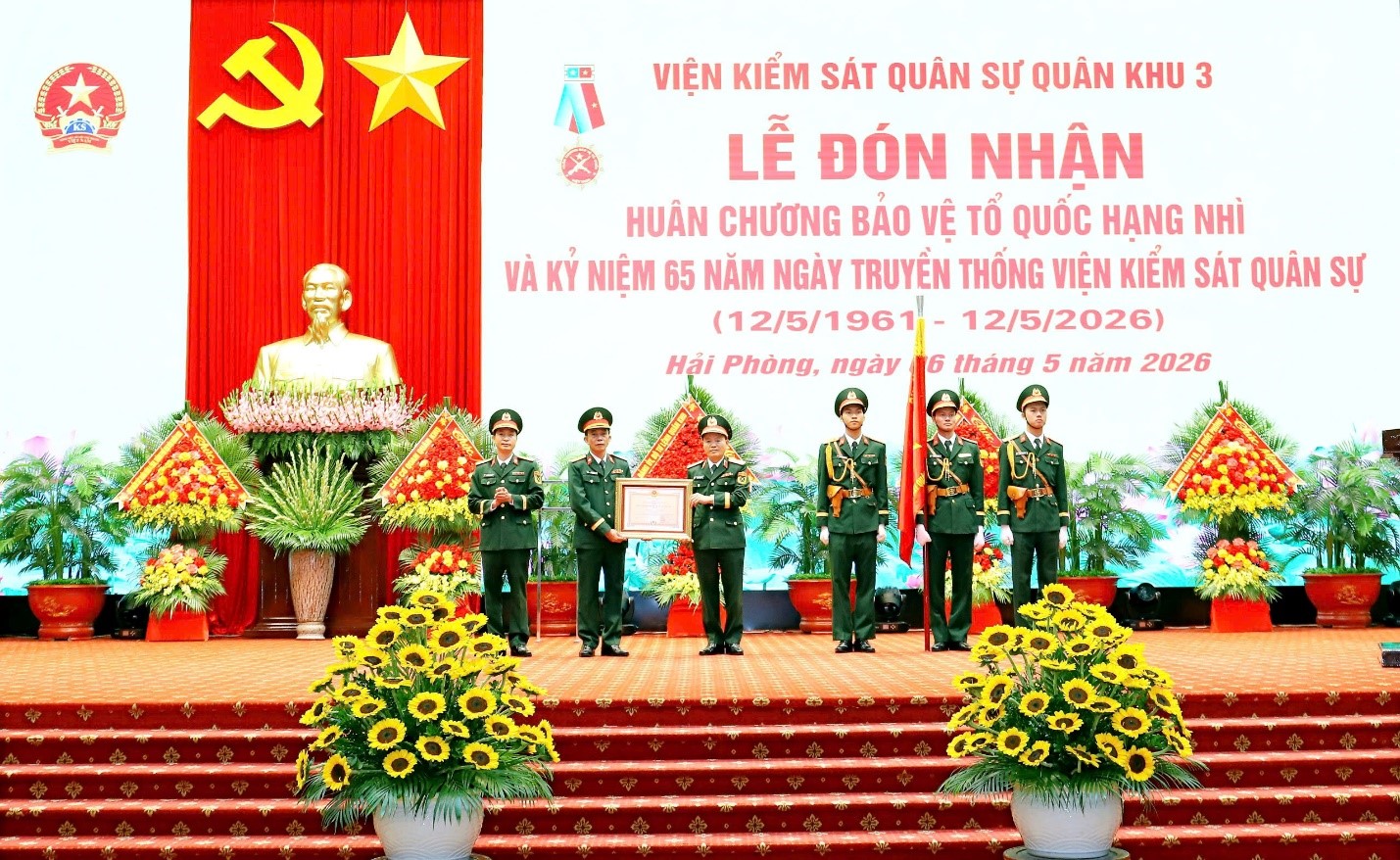 Viện kiểm sát quân sự Quân khu 3 đón nhận Huân chương Bảo vệ Tổ quốc hạng Nhì