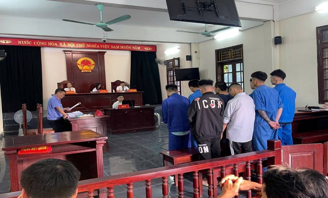 Xét xử nhóm thanh, thiếu niên đua xe, gây rối trên nhiều tuyến phố ở Hải Phòng