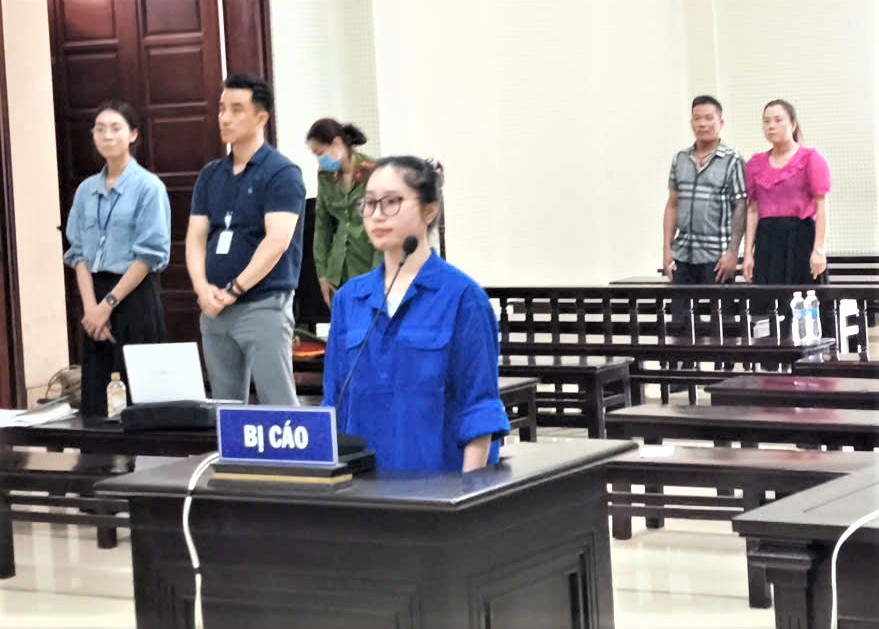Lừa đảo hơn 2 tỷ đồng bằng chiêu làm visa đầu tư Hàn Quốc, nữ giám đốc lĩnh 13 năm tù