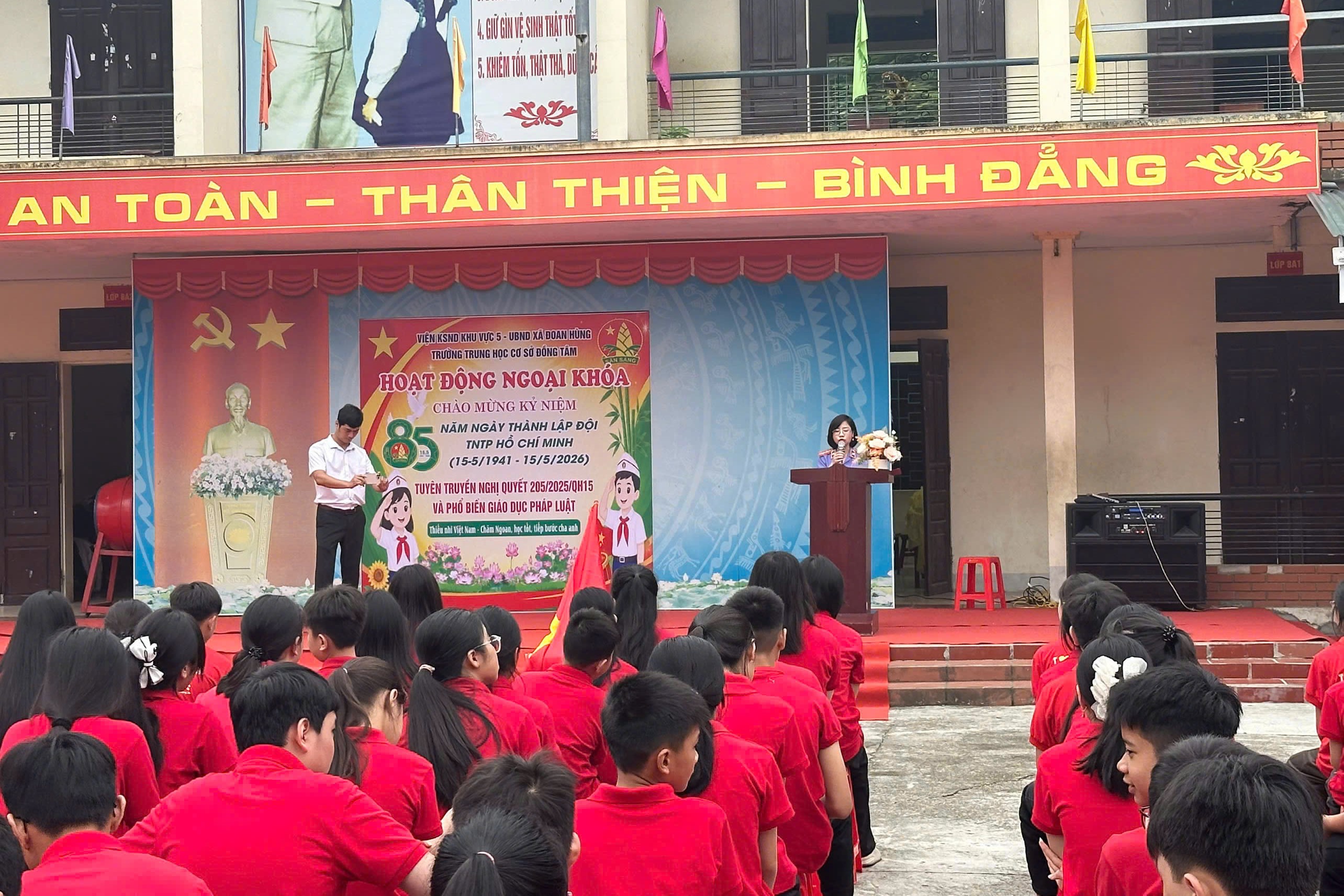 Viện kiểm sát tuyên truyền Nghị quyết 205, phòng chống bạo lực học đường và tác hại thuốc lá điện tử