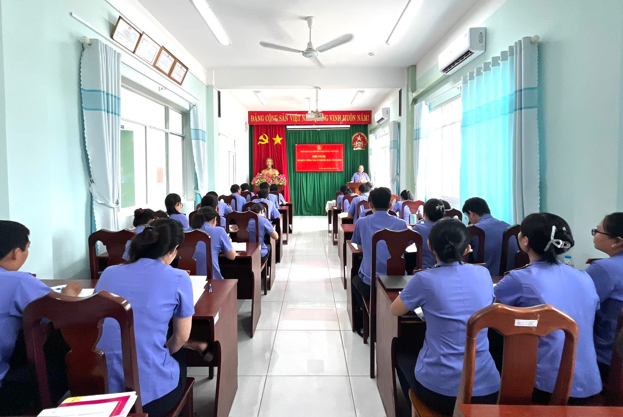 VKSND khu vực 12 tỉnh Tây Ninh tổ chức sơ kết công tác kiểm sát 6 tháng đầu năm 2026