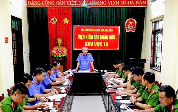 VKSND khu vực 10, tỉnh Ninh Bình ký Quy chế phối hợp với Công an xã trong giải quyết tin báo tội phạm