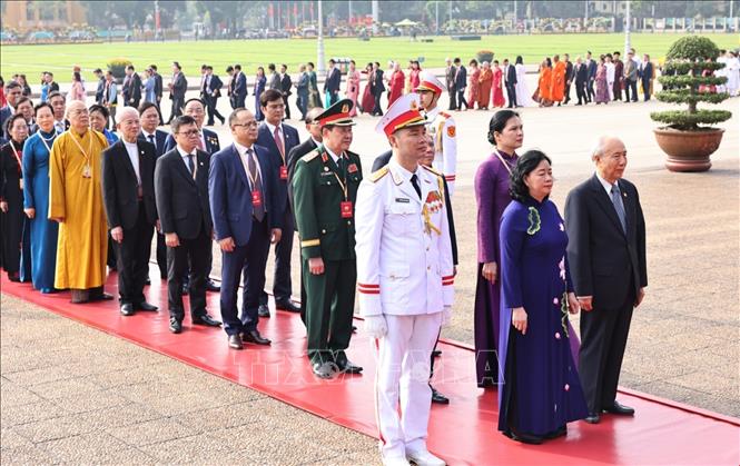 “Đoàn kết - Dân chủ - Đổi mới - Sáng tạo - Phát triển”