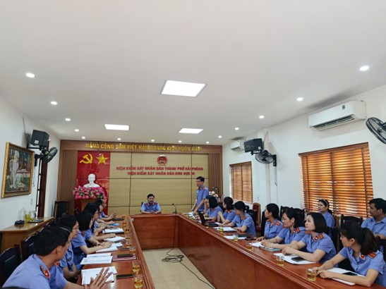 Viện trưởng VKSND TP Hải Phòng thăm và làm việc tại VKSND khu vực 10