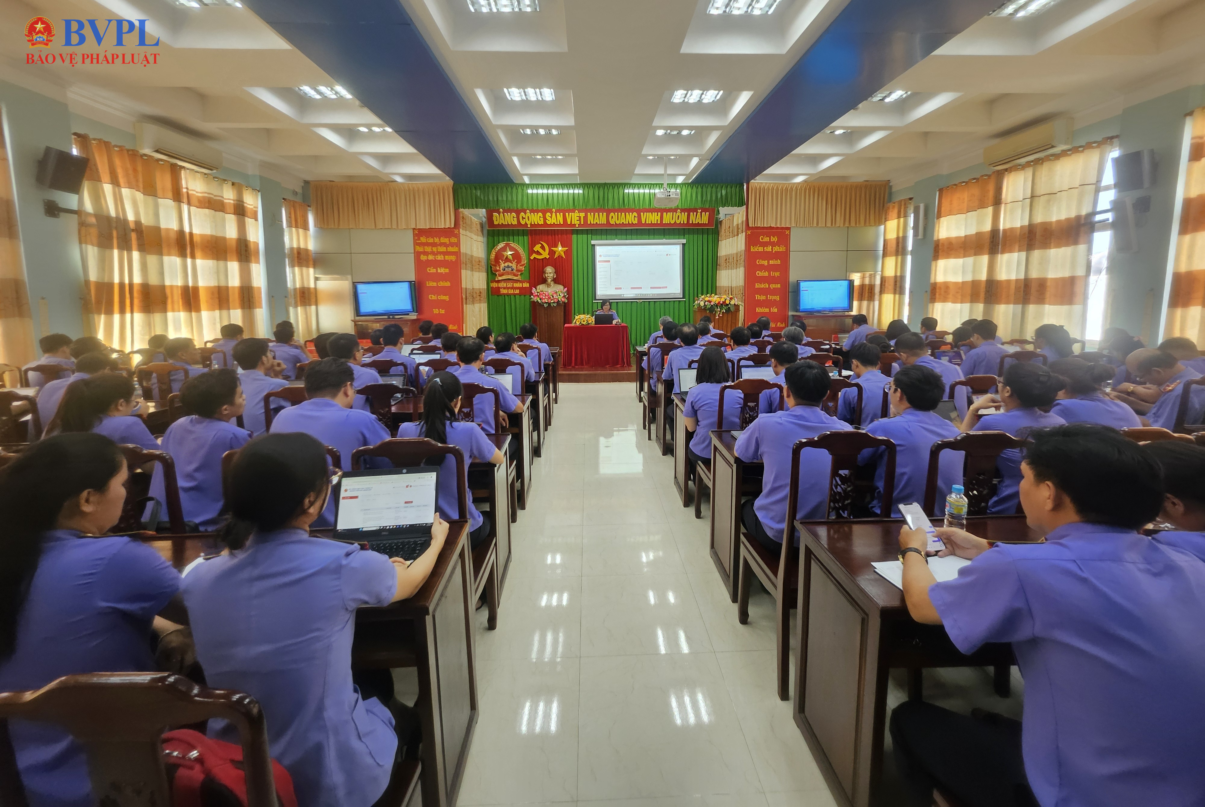 Tập huấn công tác tham mưu tổng hợp và thống kê trong ngành Kiểm sát