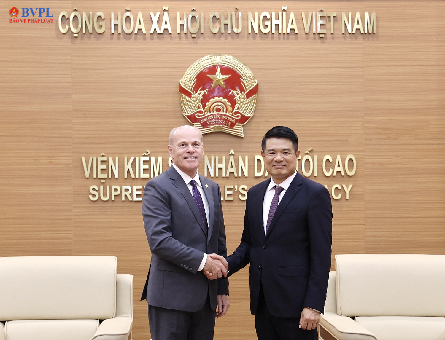 Viện trưởng VKSND tối cao Nguyễn Huy Tiến tiếp Đại sứ Canada tại Việt Nam