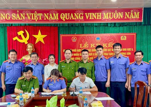 VKSND, TAND khu vực 5, Hà Tĩnh và Phân trại tạm giam Hương Sơn ký kết Quy chế phối hợp