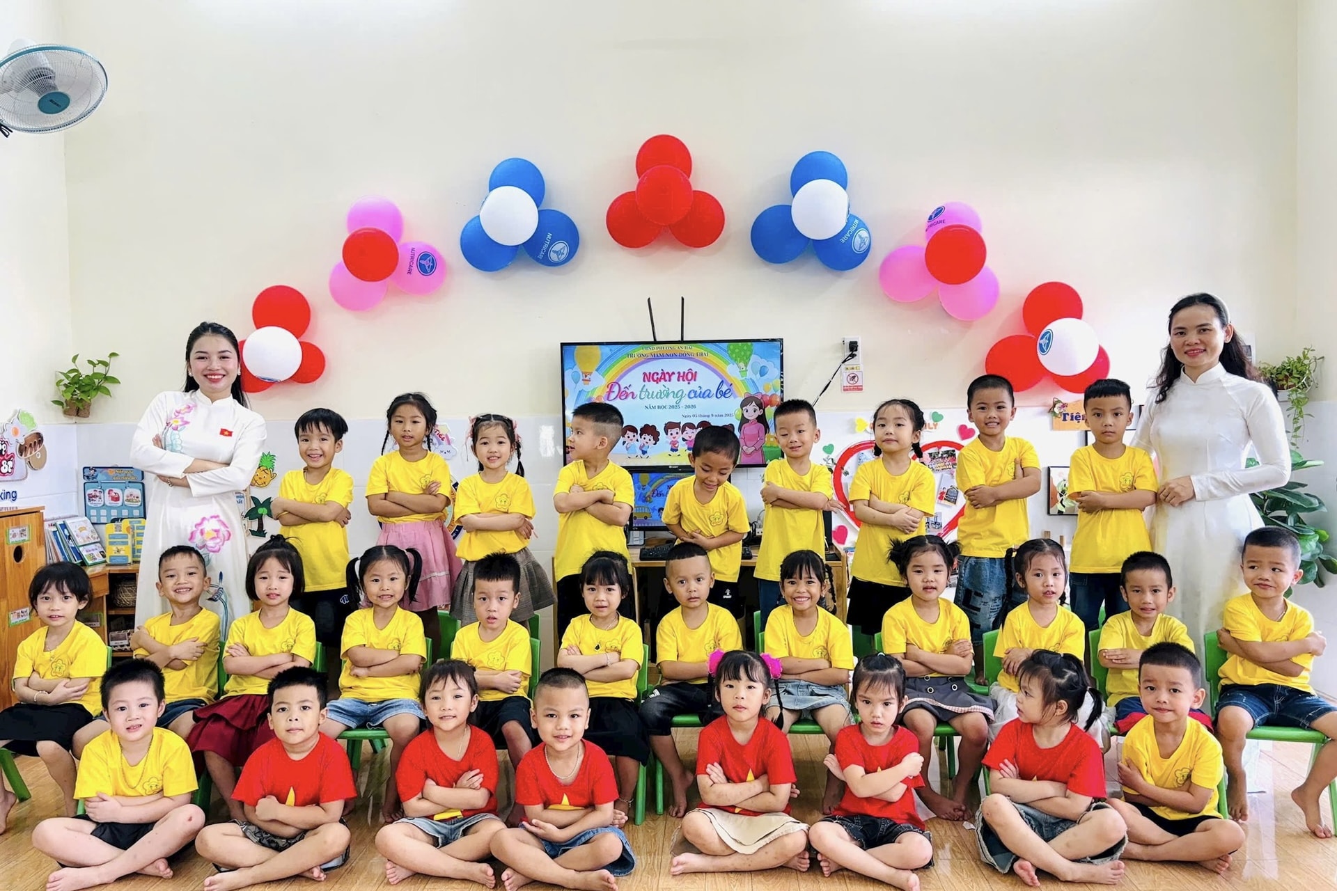 Xây dựng mô hình “Trường học xã hội chủ nghĩa”