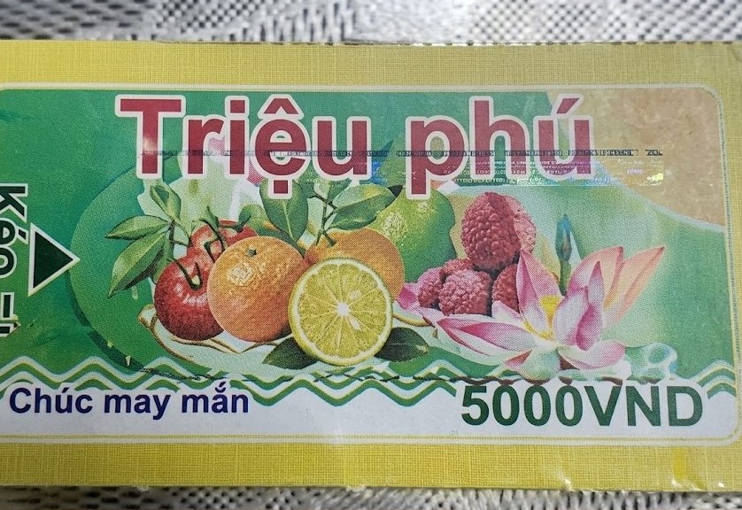Cảnh báo chiêu “trúng thưởng” trá hình trước cổng trường học